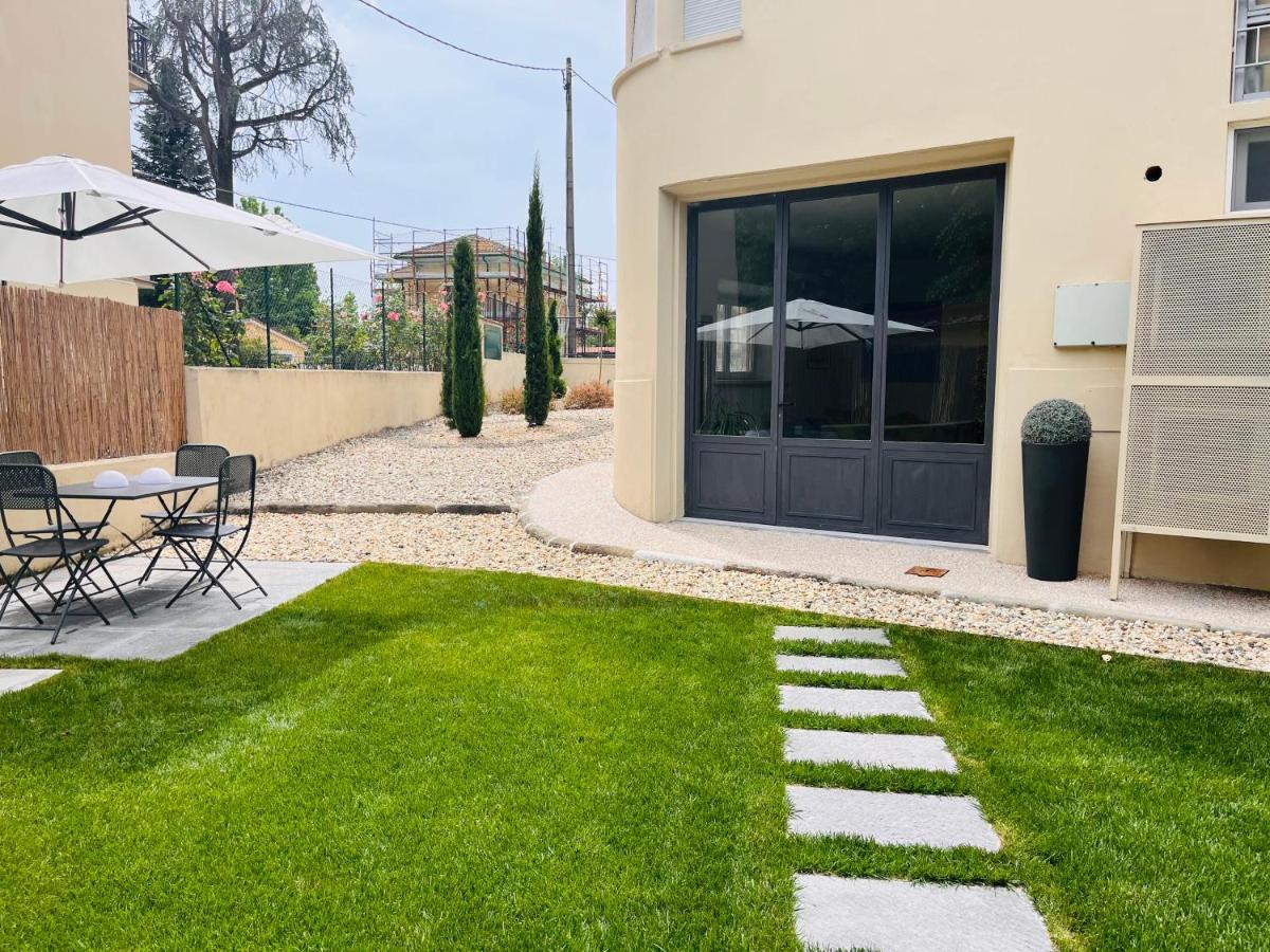 Appartamento 109 Con Giardino Esclusivo ลุคคา ภายนอก รูปภาพ