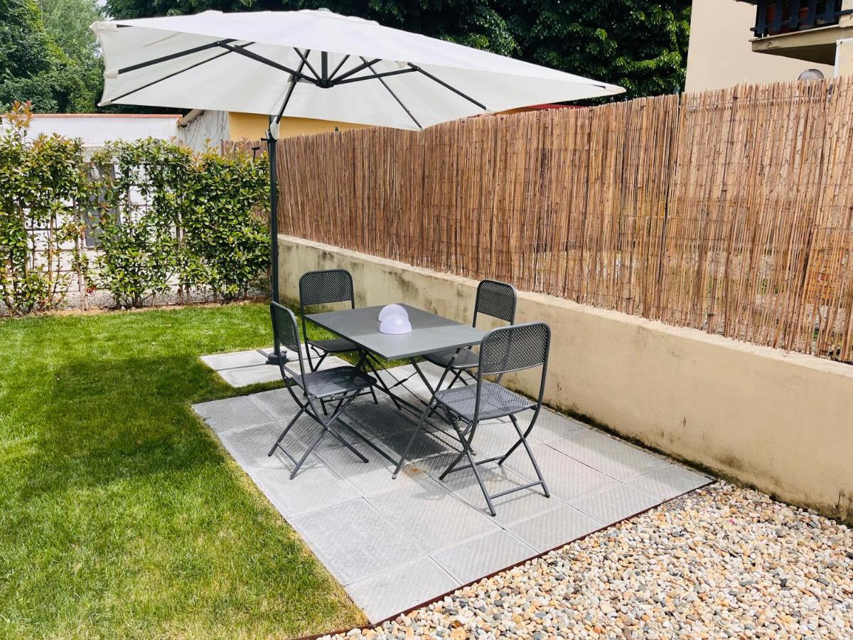 Appartamento 109 Con Giardino Esclusivo ลุคคา ภายนอก รูปภาพ